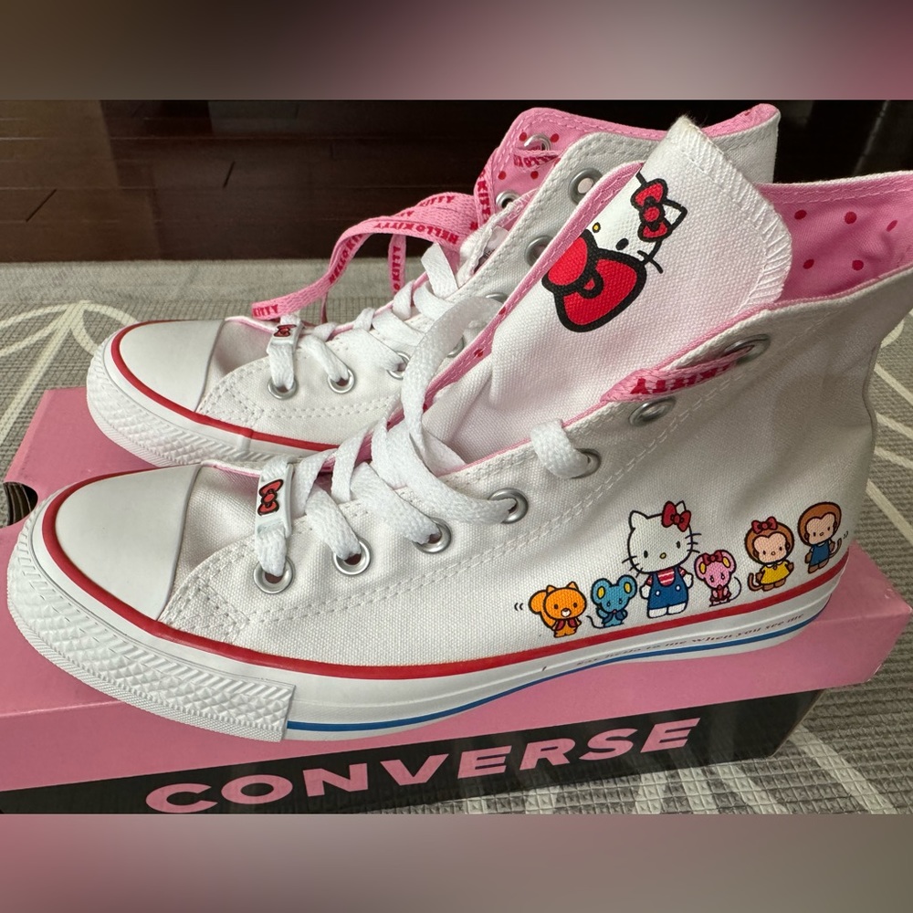 Hello Kitty Converse Women’s Sz 8